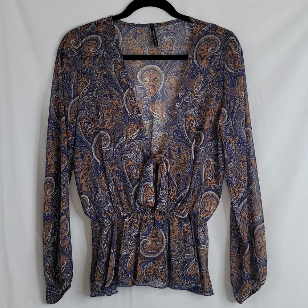 Mezzanine sheer long sleeve top sz Medium